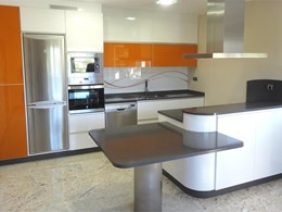 COCINA FORMICA Y NARANJA 1