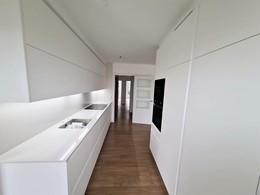 COCINA LACADA BLANCA Y SILESTONE 2